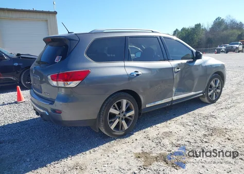 2015 Nissan Pathfinder Platinum из США, поврежденный, VIN 5N1AR2MN6FC692103